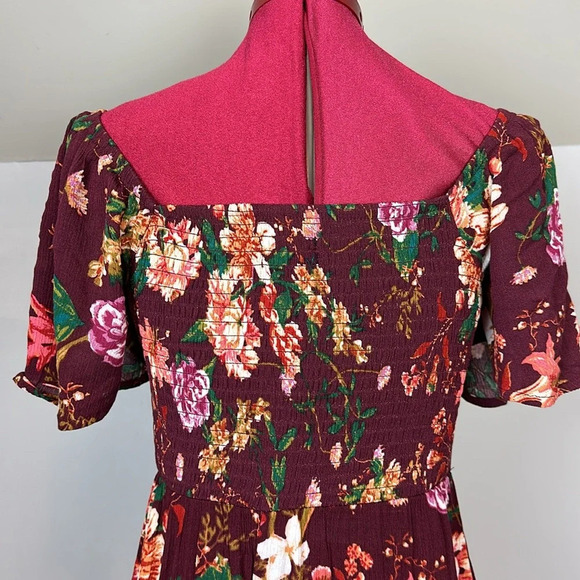 NWT Warehouse One high low bottom, crinkle rayon flutter sleeve dress - Picture 6 of 9